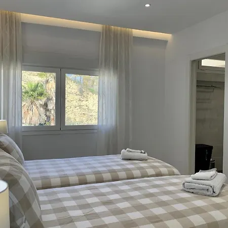 In First Line Of Carvajal Apartamento